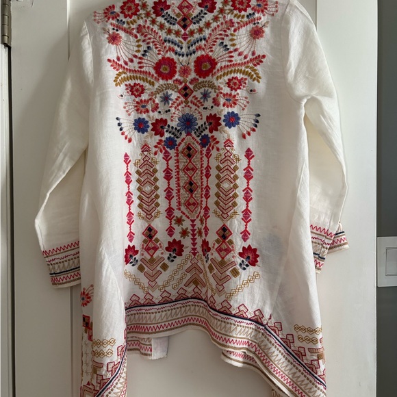Johnny Was white linen jacket w/ embroidery size S. Major price drop!! - Picture 4 of 6
